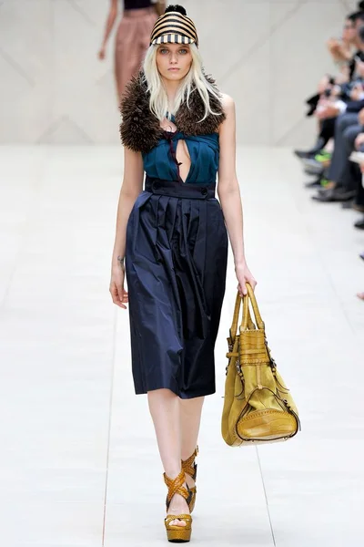 Look 44